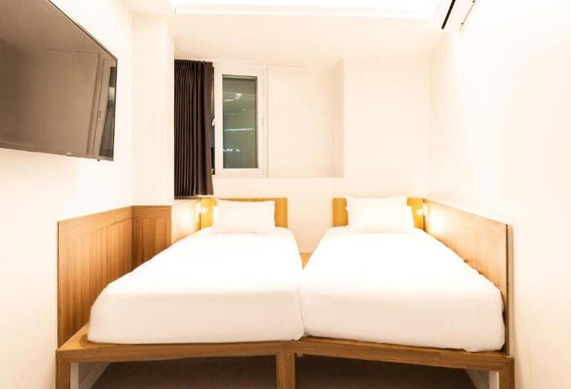 Quarto Estandar, U Stay Myeongdong