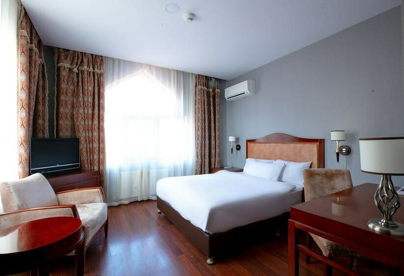 اتاق استاندارد, Sheki Palace