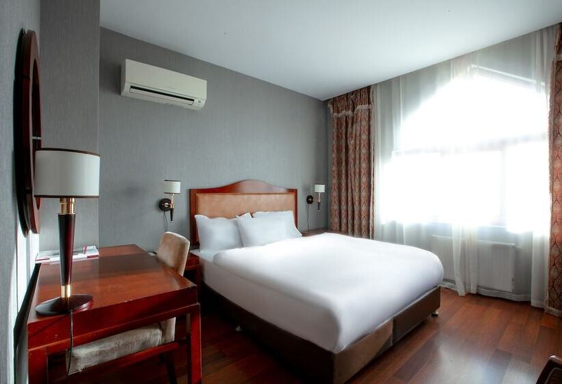 اتاق استاندارد, Sheki Palace