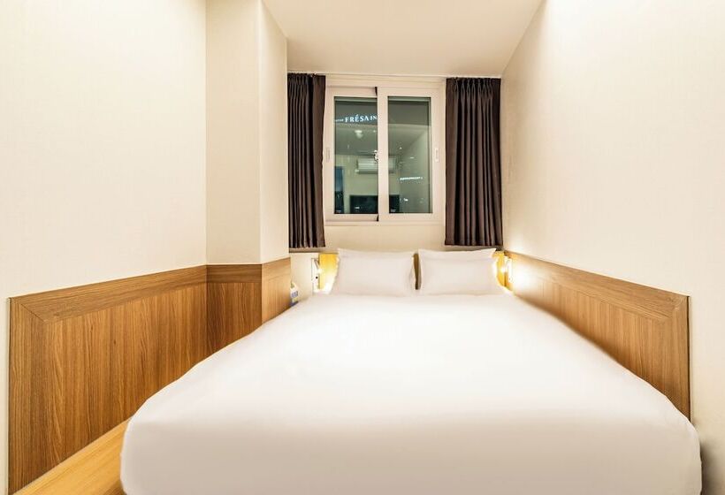 Quarto Estandar, U Stay Myeongdong