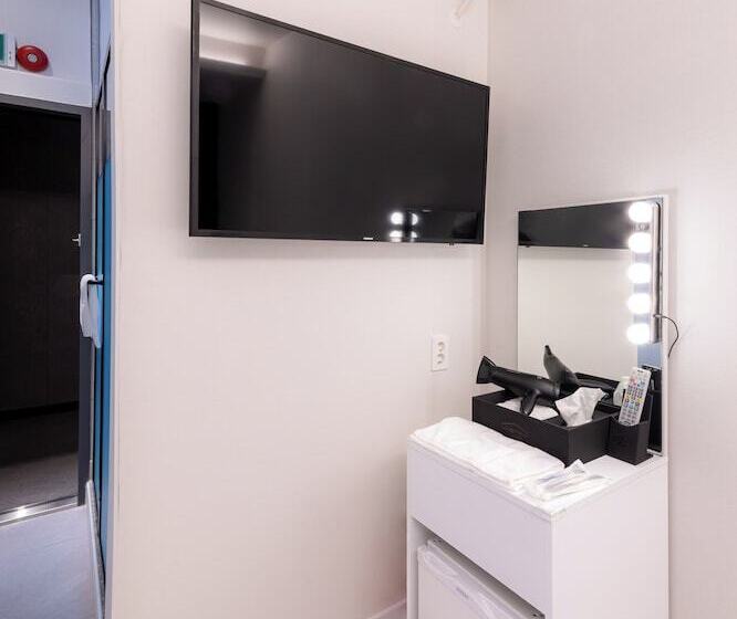 Quarto Triplo Estandar, U Stay Myeongdong