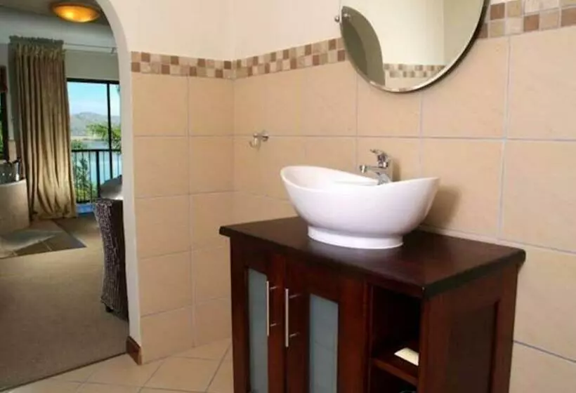 キングサイズベッドのスタンダードルーム, La Dolce Vita Guest House