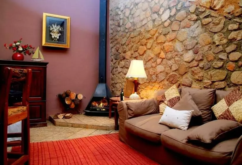 キングサイズベッドのスタンダードルーム, La Dolce Vita Guest House