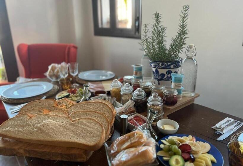 اتاق استاندارد چهار تخته, Yanes Bed And Breakfast Ronda