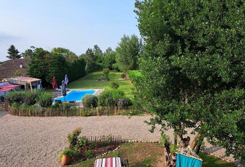 Номер Стандарт, Au Milieu Coule La Garonne