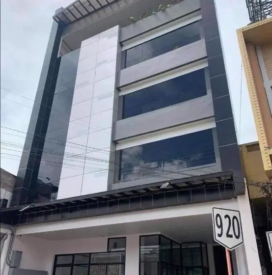 استودیوی استاندارد, Quirino Hub
