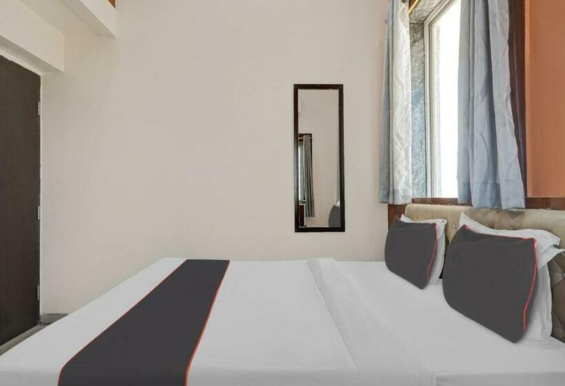 Трехместный Номер Классика, Collection O Hotel Pachratna