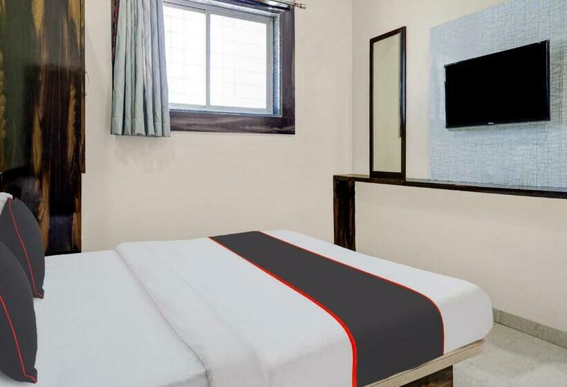 חדר קלאסי לשלושה, Collection O Hotel Pachratna