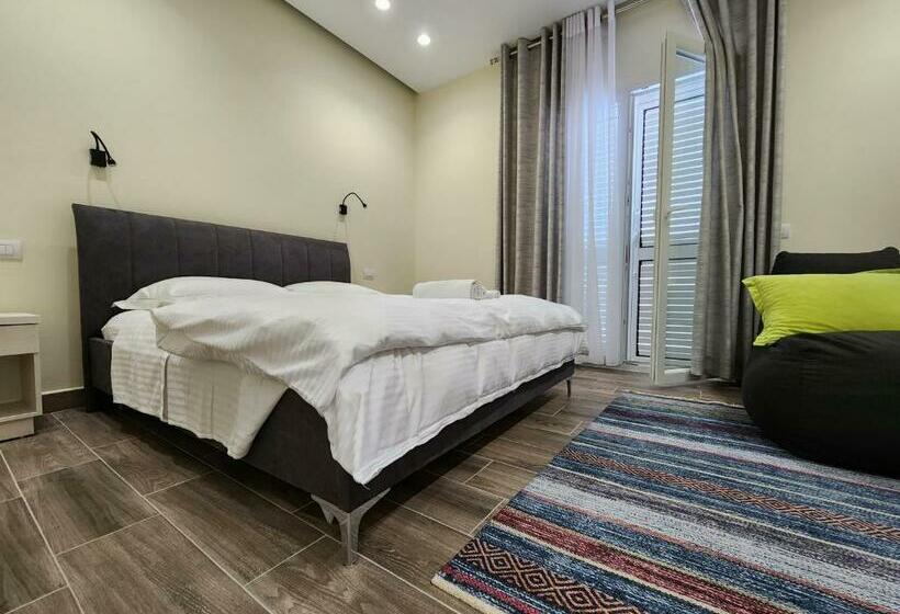 豪华海景房带阳台, Llogora Dervishaliu