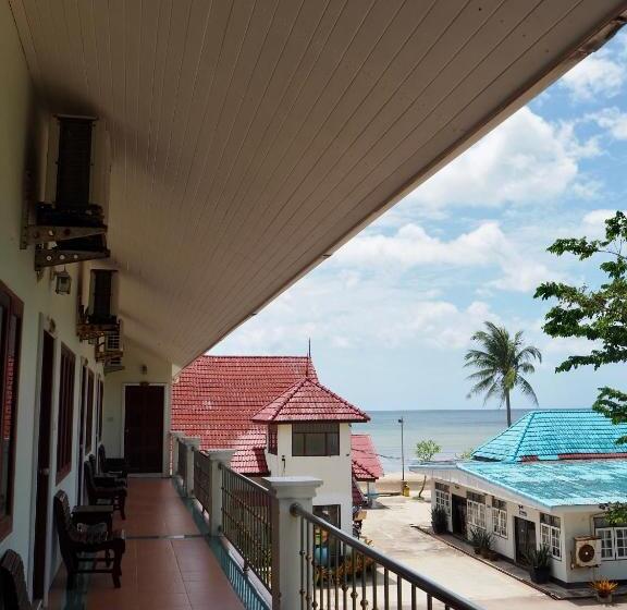 豪华家庭房间, Onthebeach Resort