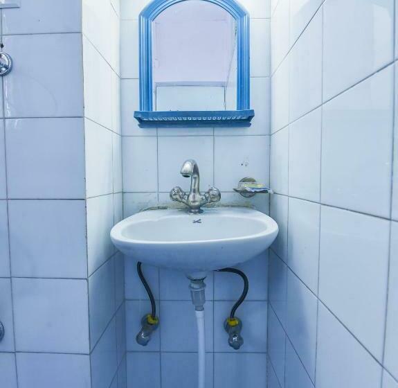 标准间, Collection O Anuja Palace