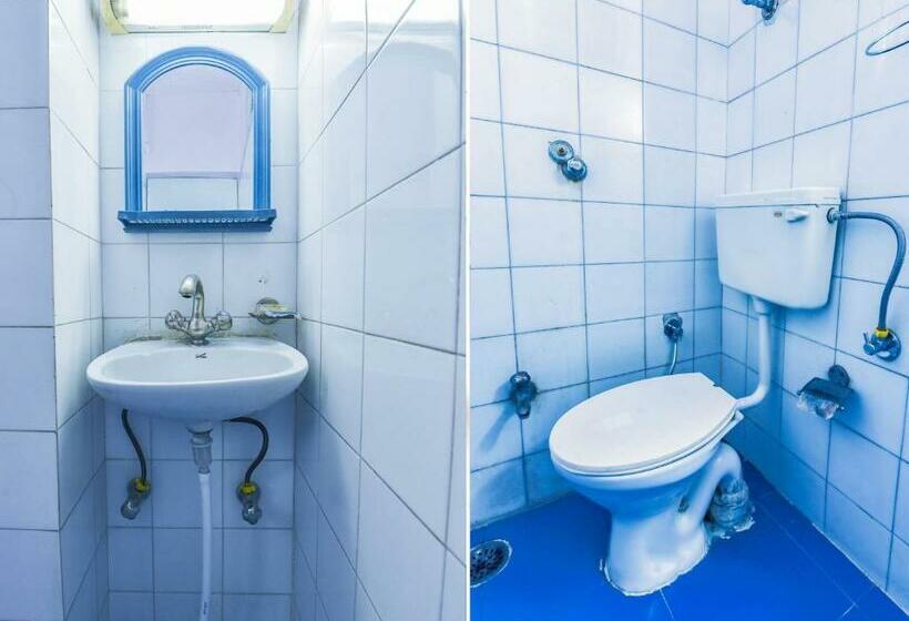 标准间, Collection O Anuja Palace