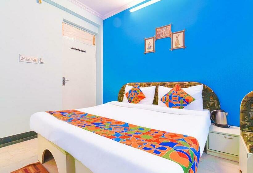 标准间, Collection O Anuja Palace