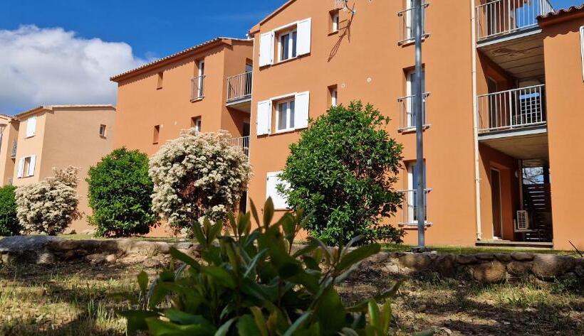 Апартаменты Superior 1 Спальня, T2 4 Personnes Résidence De Vacances Avec 3 Piscines Les Hameaux De Saint Cyprien Lecci De Porto Vec