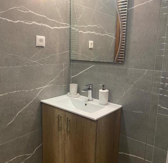 آپارتمان 1 خوابه با بالکن, Vortexlux