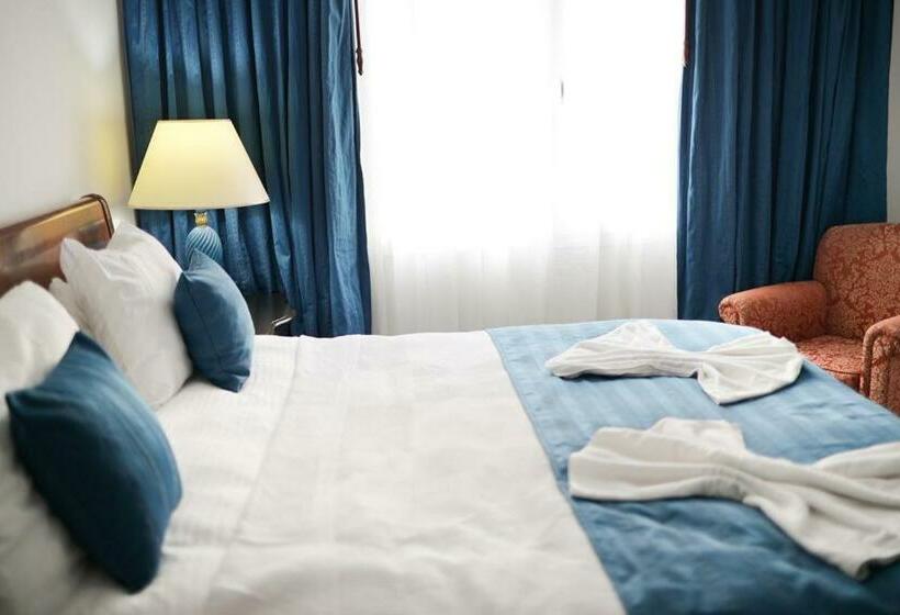 اتاق استاندارد با چشم‌انداز کوهستان, Altinoluk Otel