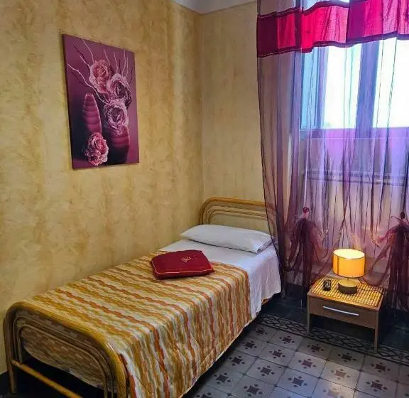 اتاق استاندارد یک نفره, B&b Al Borgo