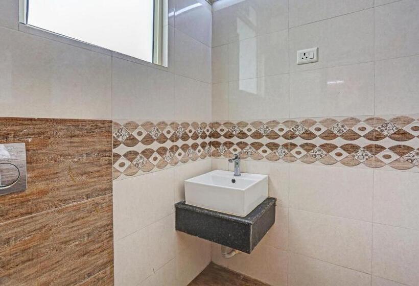 اتاق کلاسیک سه تخته, Oyo Flagship 81332  City Palace