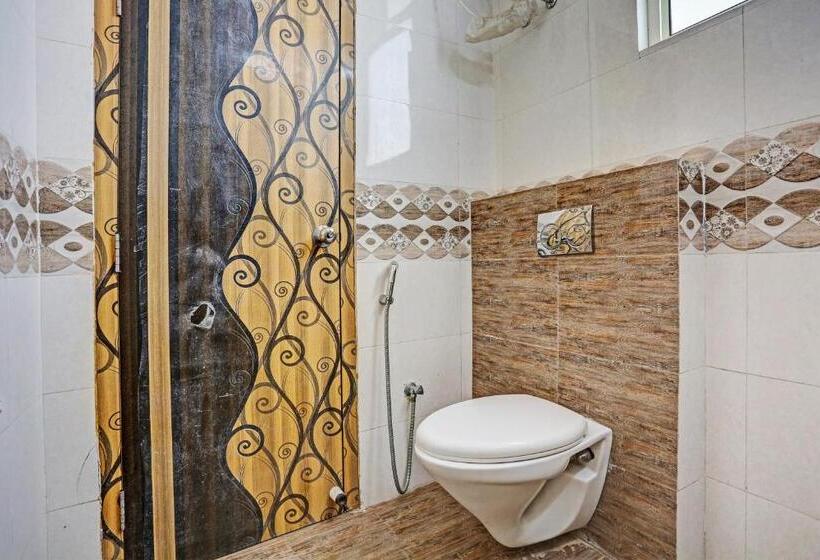 اتاق کلاسیک سه تخته, Oyo Flagship 81332  City Palace