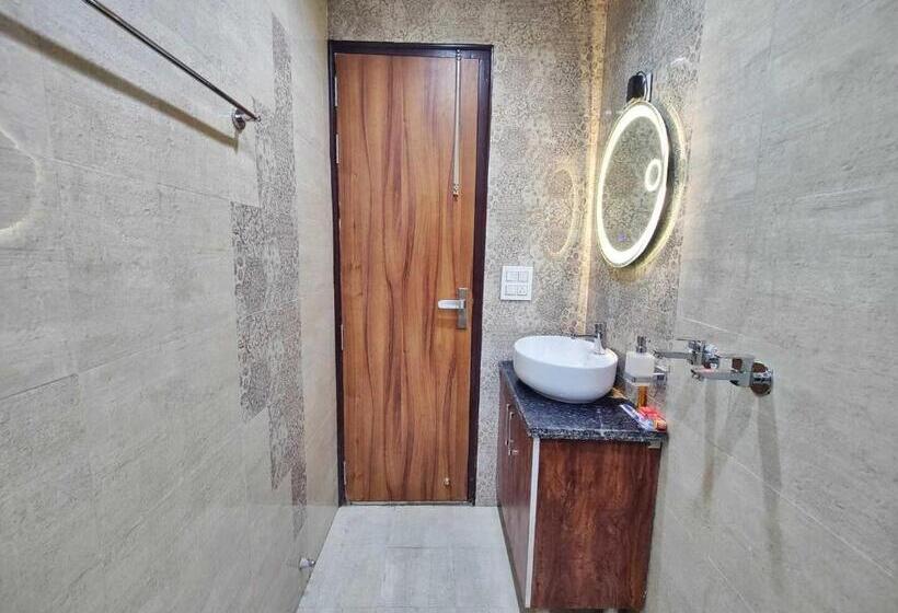 トリプルクラシックルーム, Dk Residency   Shimla