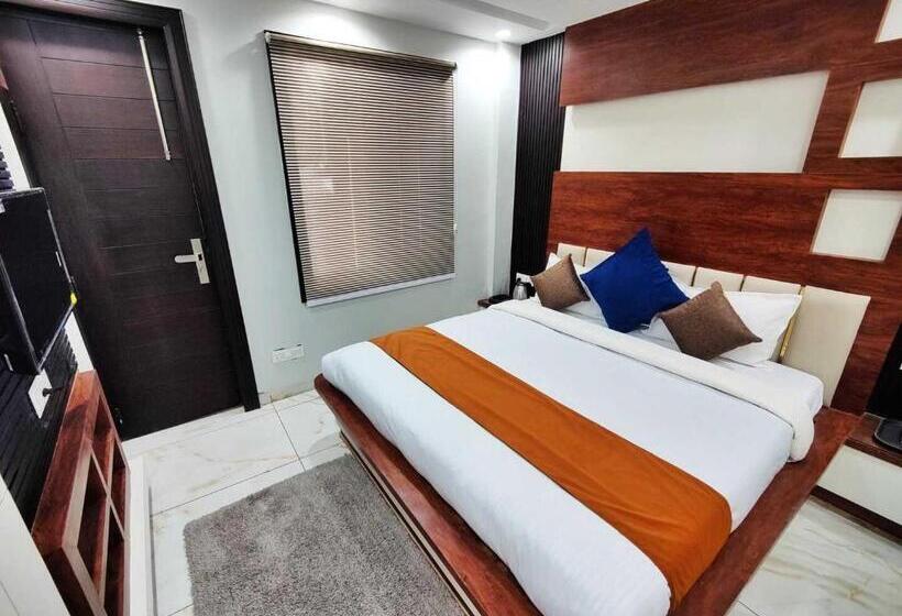 トリプルクラシックルーム, Dk Residency   Shimla