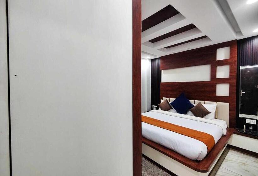 トリプルクラシックルーム, Dk Residency   Shimla