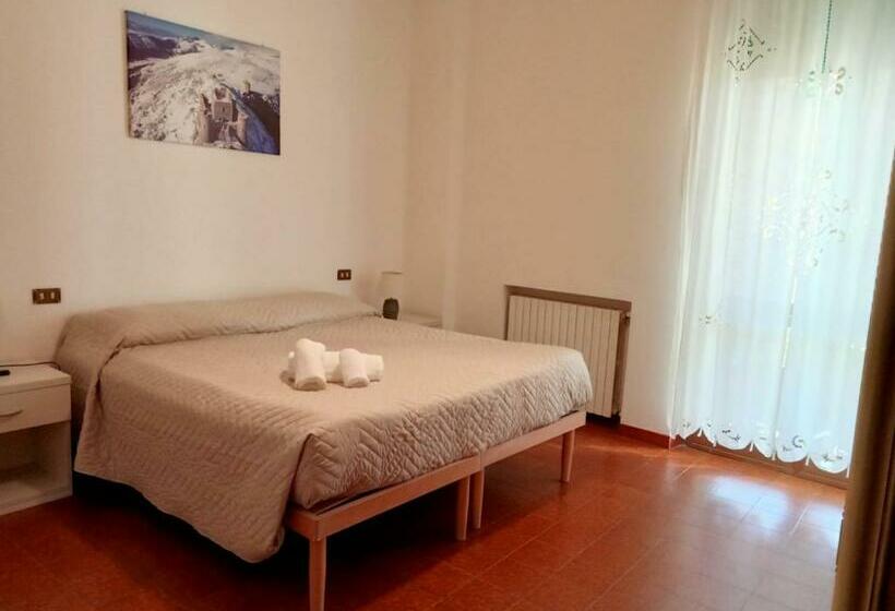 Номер Стандарт, Le Navi