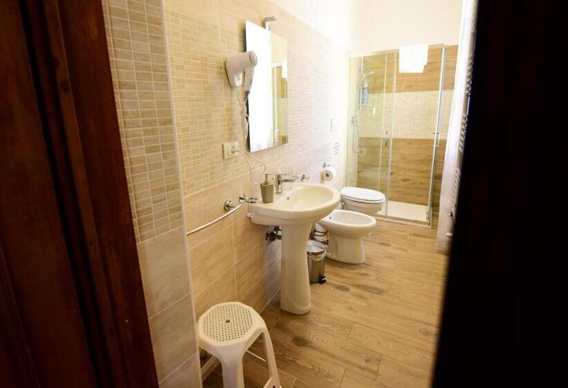 Четырехместный Номер Стандарт, Le Navi