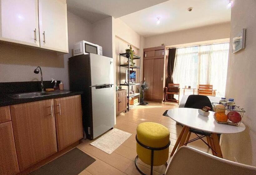 استودیوی لوکس, Cozy Studio 150 Newport Boulevard, Pasay   The Indoor Wetlands B&b