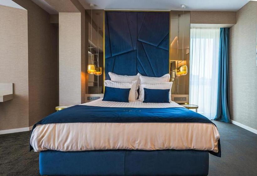 חדר סטנדרט עם מיטת קינג, Nova Luxury