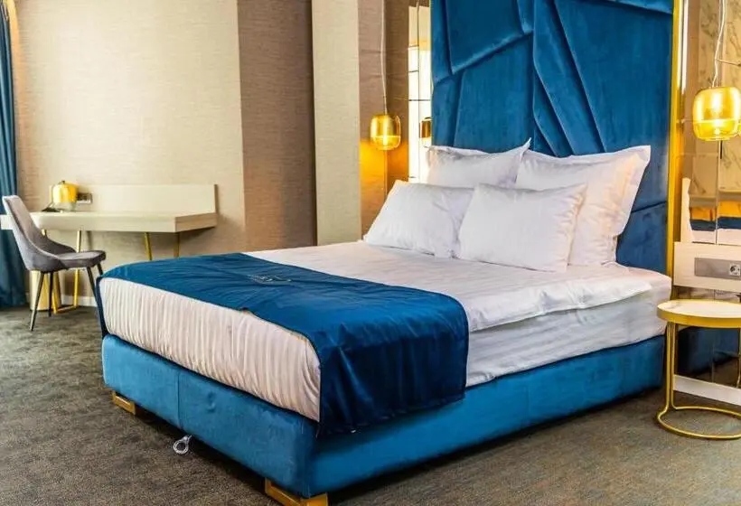 Standard-invahuone King-vuode, Nova Luxury