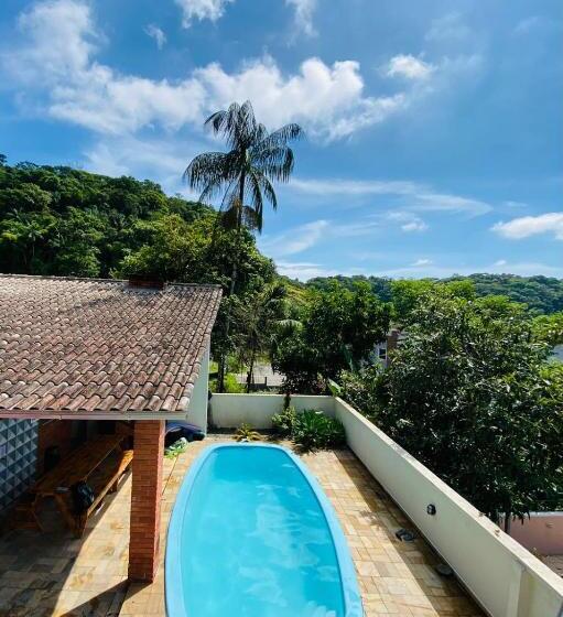 Люкс, Mandallah Hostel