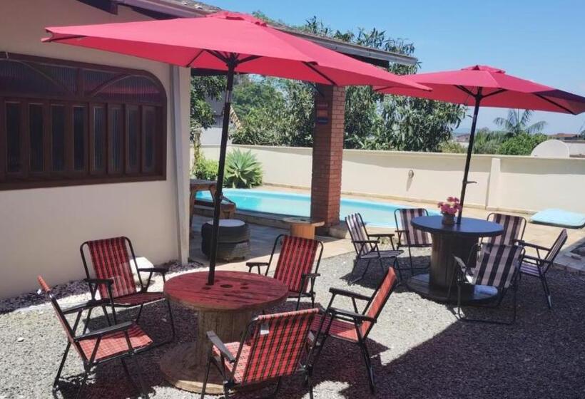 Люкс, Mandallah Hostel