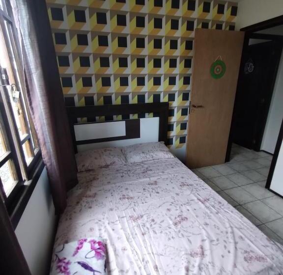 클래식 4인 룸, Mandallah Hostel
