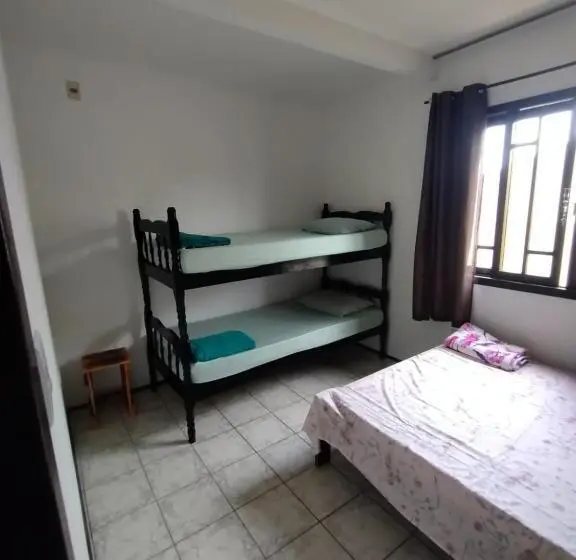 اتاق کلاسیک چهارنفره, Mandallah Hostel