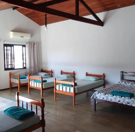 تختخواب در اتاق مشترک, Mandallah Hostel