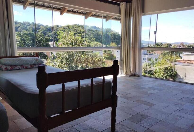 Кровать в Общей Комнате, Mandallah Hostel