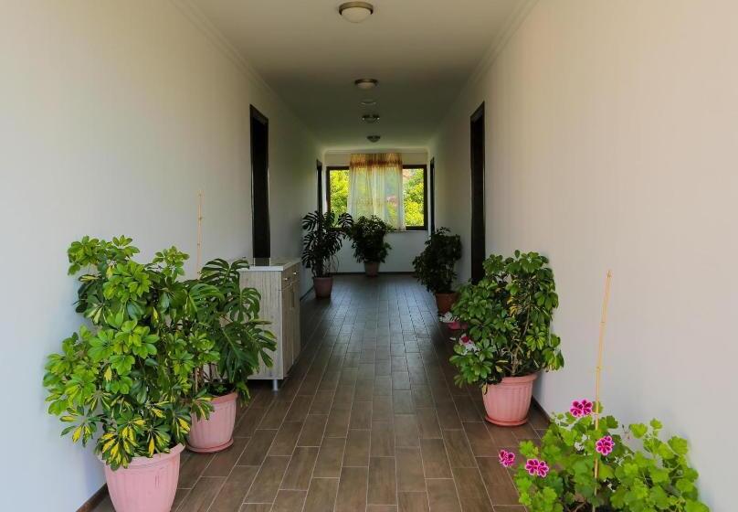 اتاق استاندارد سه تخته با بالکن, Garden In Gonio Matata Motsikulis 58