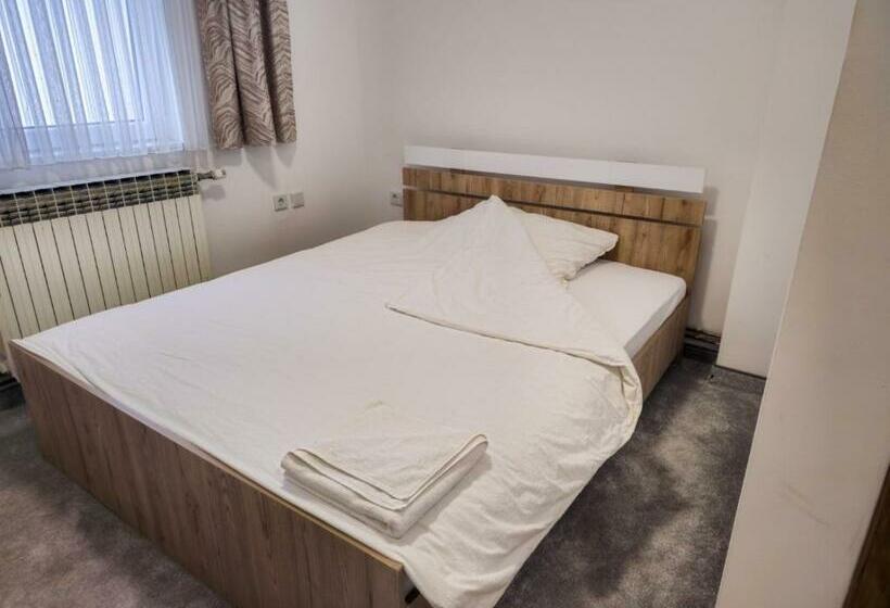 标准间, Guest House Star Gate