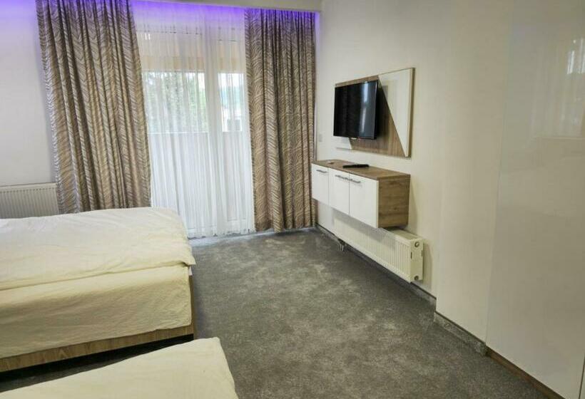 标准间, Guest House Star Gate