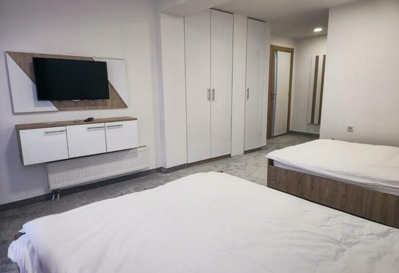 标准间, Guest House Star Gate