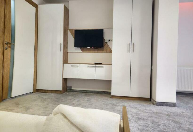 标准间, Guest House Star Gate