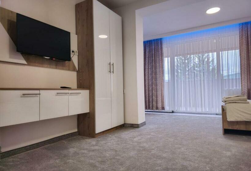 标准间, Guest House Star Gate