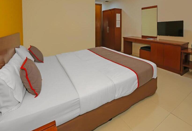 سوییت لوکس, Townhouse Oak Hotel Fiducia Pasar Minggu