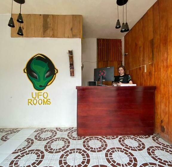 اتاق استاندارد سه نفره, Ufo Rooms