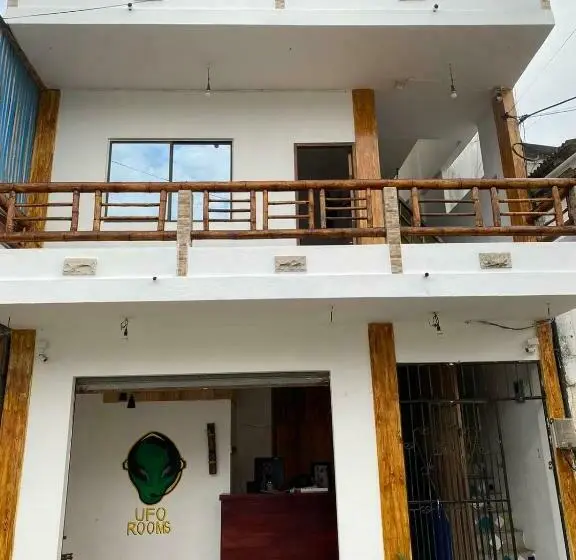 Standard-huone Parveke, Ufo Rooms