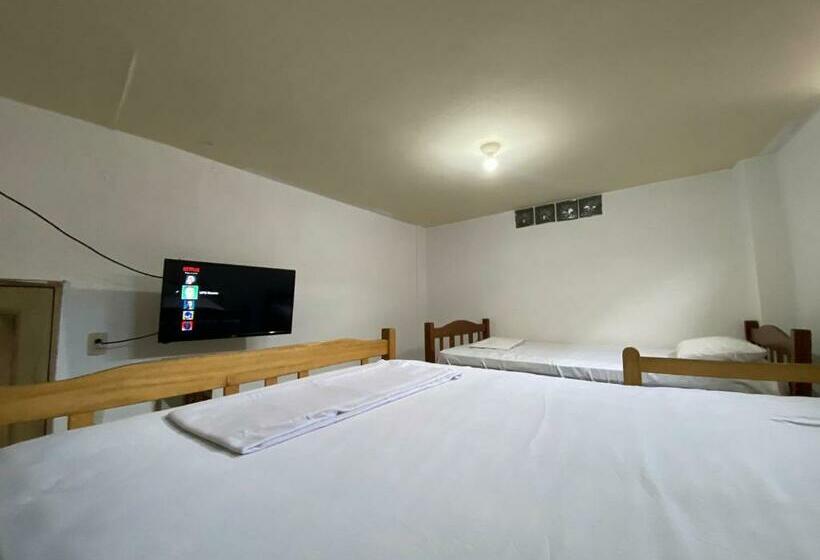 اتاق استاندارد سه نفره, Ufo Rooms