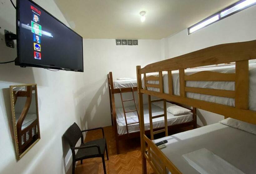 اتاق استاندارد سه نفره, Ufo Rooms