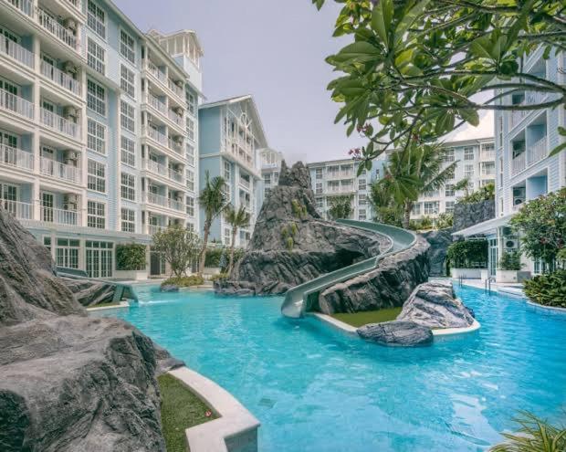 Suite, Grand Florida Beachfront Resort Jomtien Pattaya