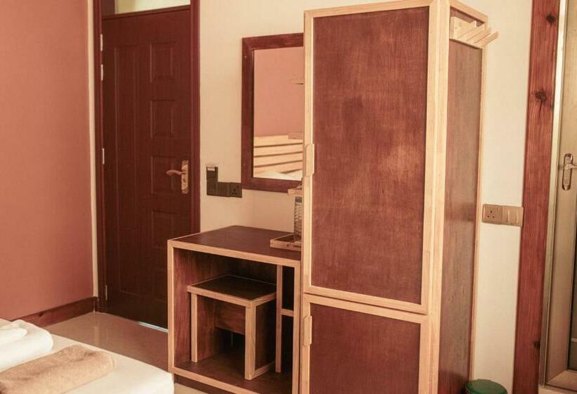 اتاق لوکس با بالکن, Captal Island Villa